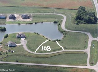 108 Lake Shore Dr, Dallas Center, IA 50063