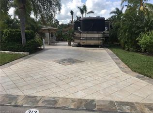 3131 E Riverbend Resort Blvd, Labelle, FL 33935