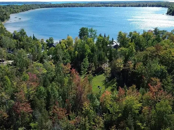 Birch Pointe Dr, Kewadin, MI 49648
