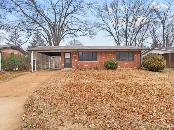 1679 Maldon Ln, Saint Louis, MO 63136