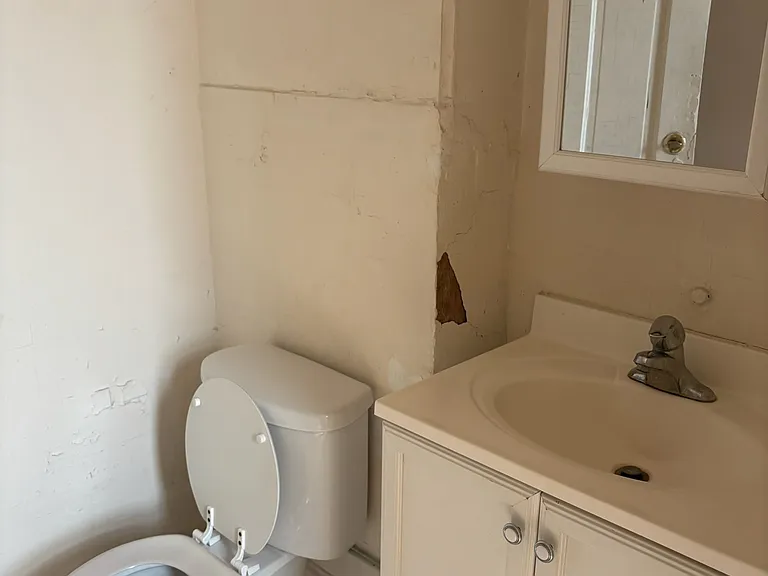319 N Pinckney St #2 — Photo 14