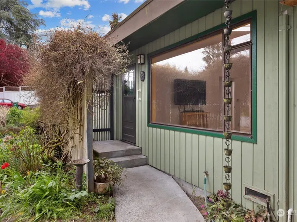 1201 NE 124th Street, Seattle, WA 98125