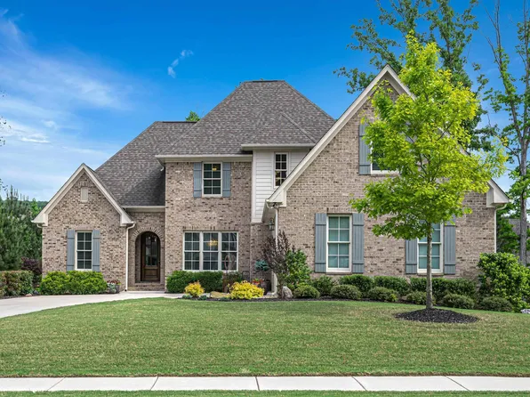 1088 Highland Village Trl, Birmingham, AL 35242