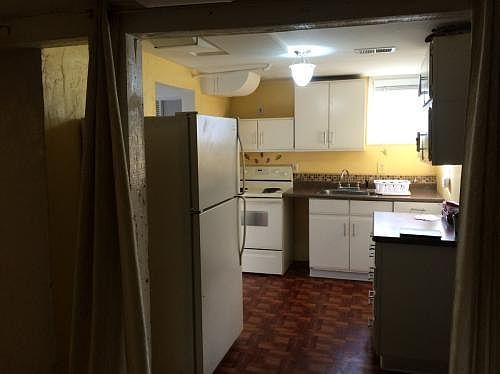 2nd image of 72 Pine St