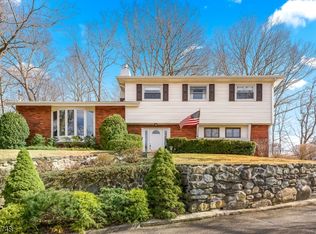 3 Mountain Ter, Stanhope, NJ 07874