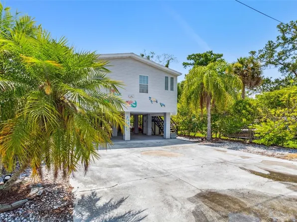 7261 Aberdeen Ct, Weeki Wachee, FL 34607