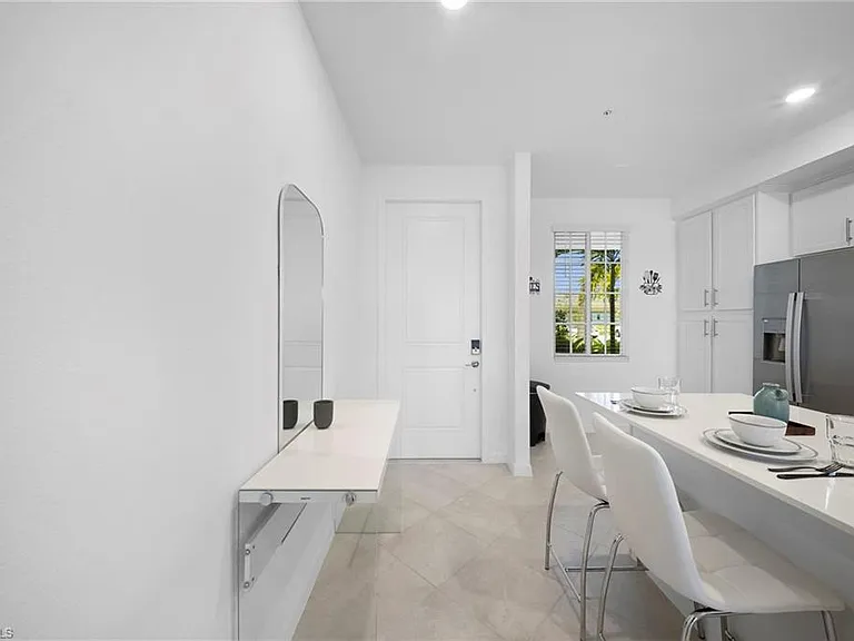 15285 Green Acres Ave #414 — Photo 3