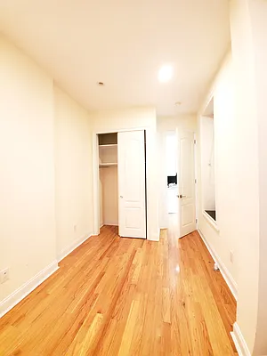 Rented by Compass | media 14