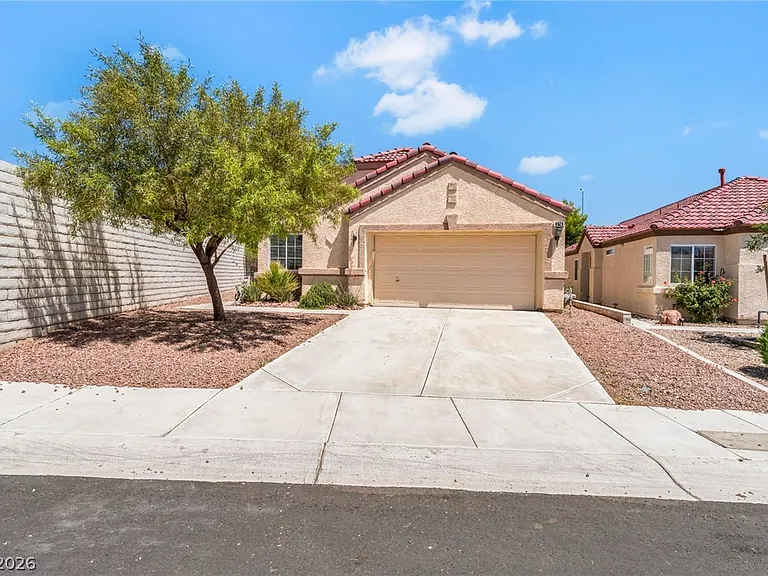 8924 Colorful Pines Ave — Photo 1