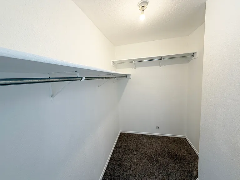 847 Quitman Oak — Photo 34