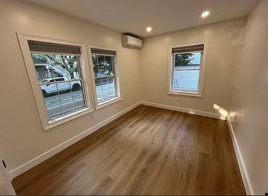 Rented by Voro, LLC | media 12