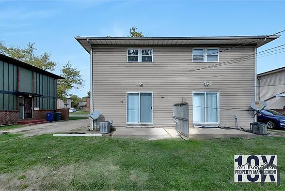 3071 Rotunda Ct S — Photo 28