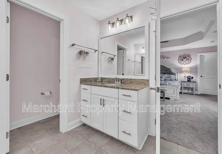 4 Woodland Chase Ct — Photo 26