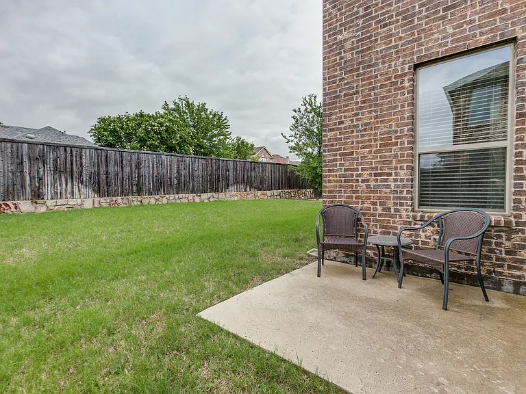 4194 Leighton Ln — Photo 31
