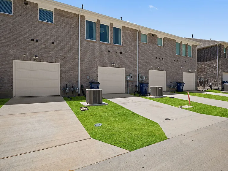 5243 Legacy St — Photo 24