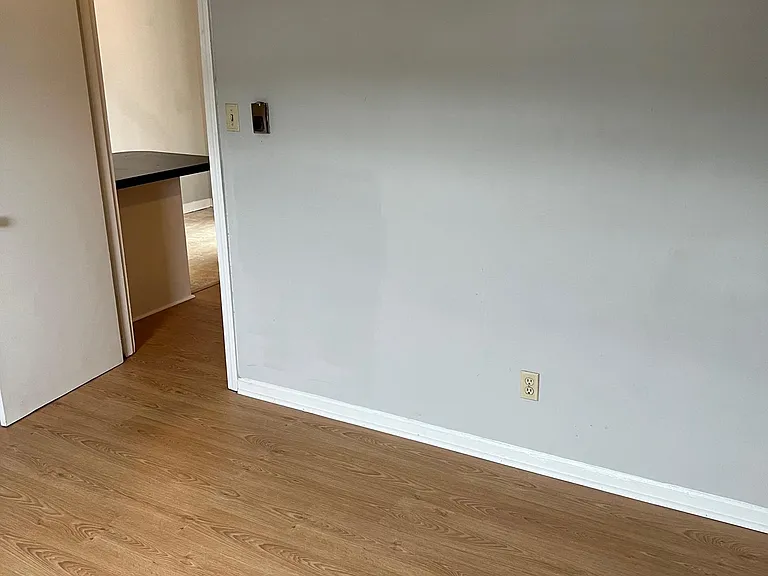 5052 Delta St #11 — Photo 18