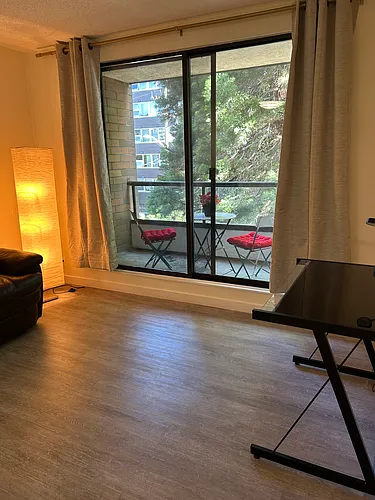 1630 Quadra St #306 Photo 1