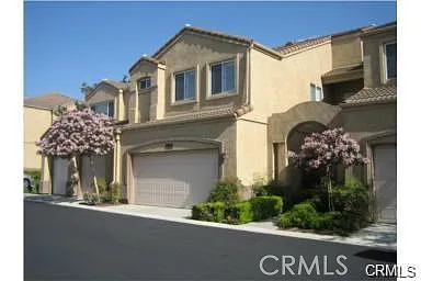 2130 Almeria St #102 Photo 1