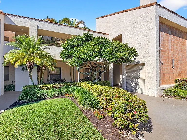 7484 La Paz Blvd #103 — Photo 35