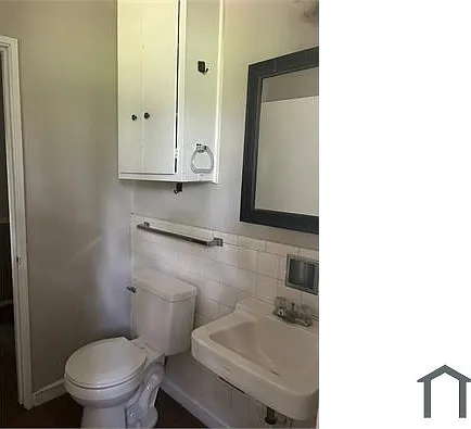 3233 Woodview Dr — Photo 11