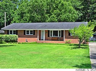 220 Gibbs Rd, New Bern, NC 28560