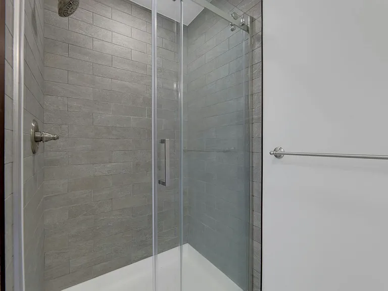 35 Reagan Way — Photo 21