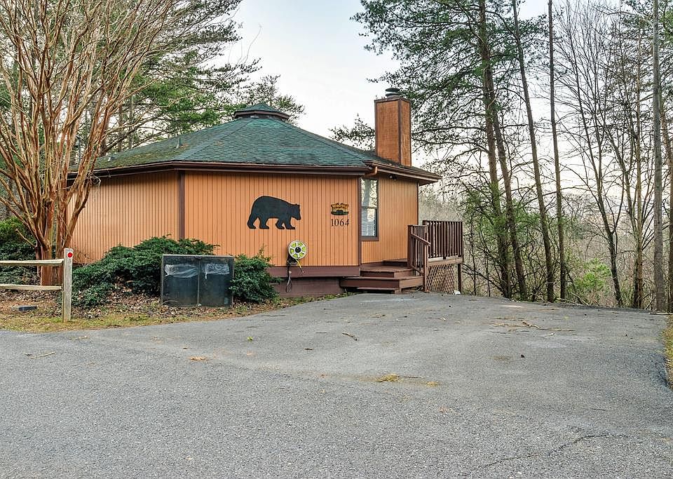 1064 E Foothills Dr, Gatlinburg, TN 37738 Zillow