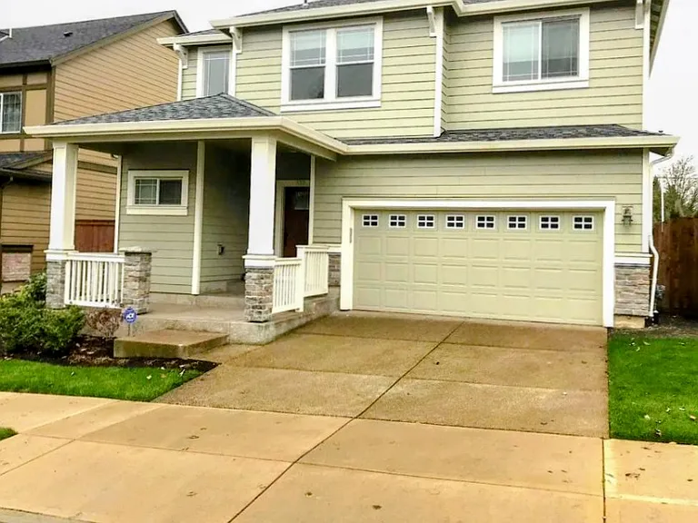 NE 77th Ave — Photo 1
