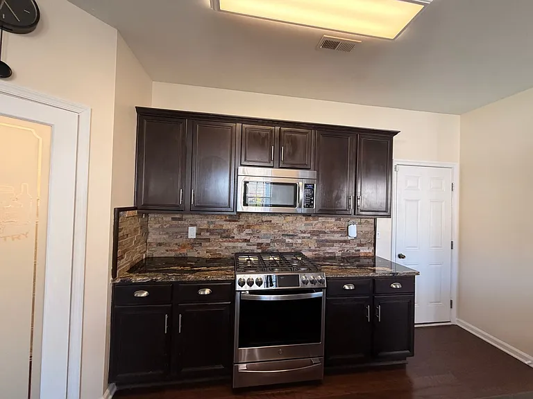 42 Kilverstone Way — Photo 7