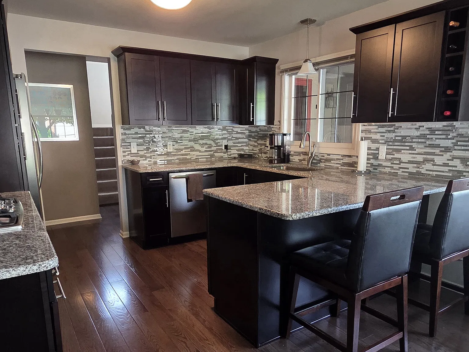 3 bed, 1896 sqft, $3,600 — Photo 4