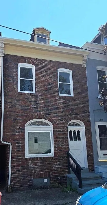 4 bed, 1482 sqft, $1,500 — Photo 1