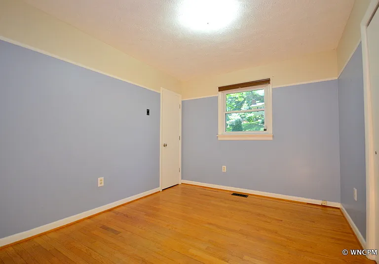 17 Laurel Park Dr — Photo 11