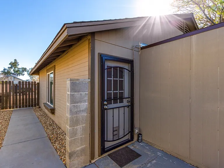 8134 W Desert Cove Ave — Photo 16
