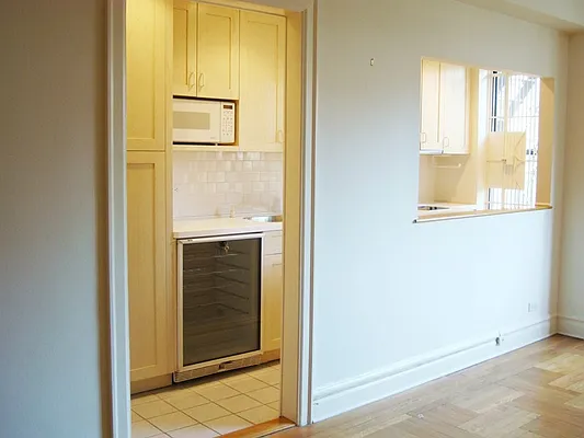 Sold by Sotheby's International Realty | media 7