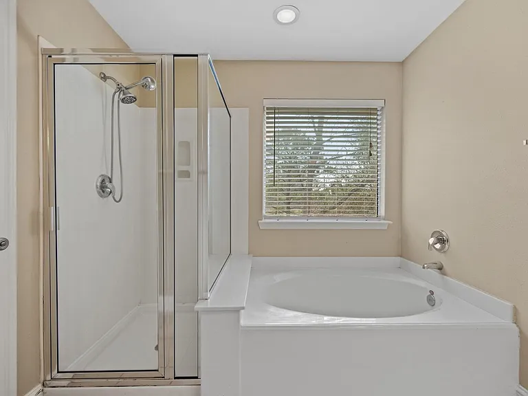 20319 Arbolada Green Ct — Photo 17
