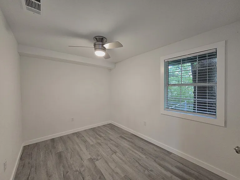 202 Marston Ave — Photo 22