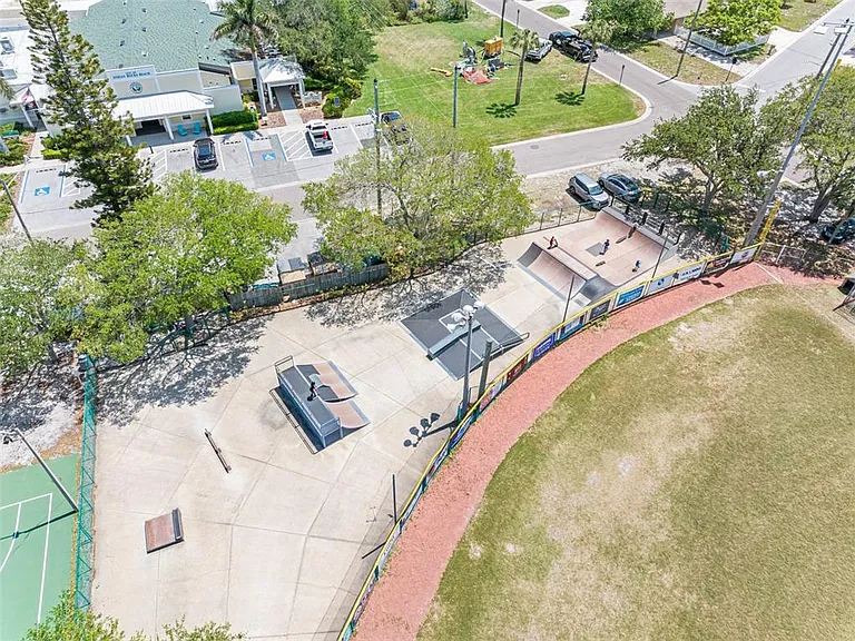 2505 Bay Blvd #1 — Photo 48