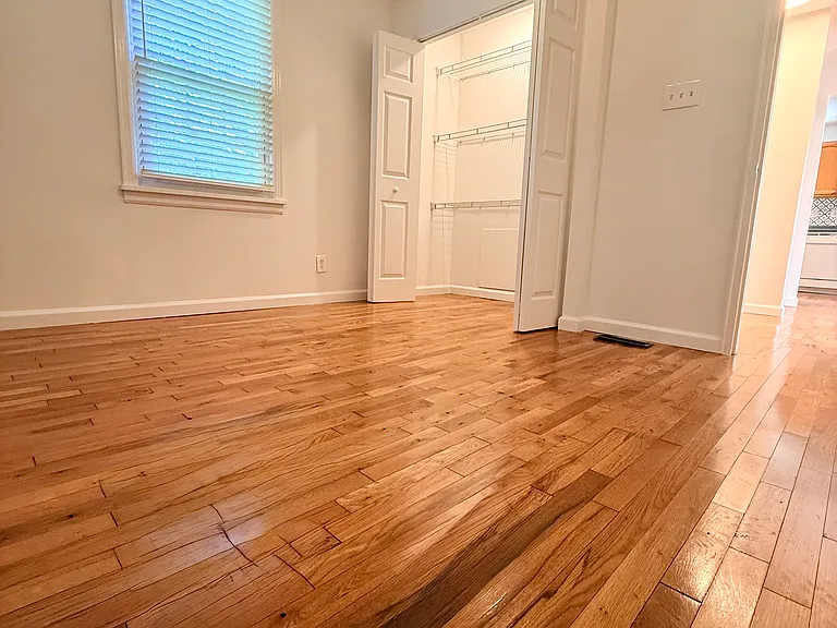 1040 Ashwood Pl — Photo 9