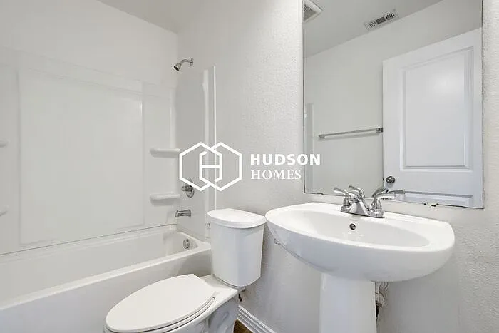 334 Glenbrook — Photo 11