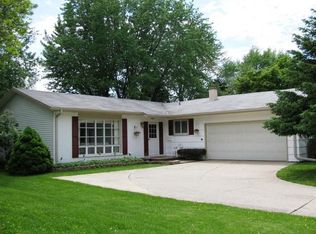 1164 Oxford Ln, Wheaton, IL 60189