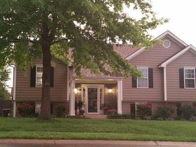 1008 SE Claremont St, Lees Summit, MO, 64081