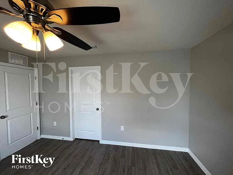 1005 NW 13th Ave — Photo 11