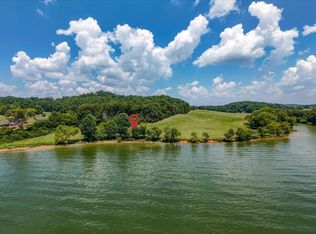 3843 Gravelly Hills Rd, Louisville, TN 37777
