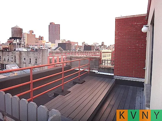 Rented by KVNY Soho | media 64