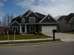 60 Daigler Ct, East Amherst, NY 14051