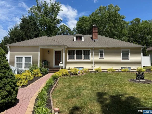 274 Elm Ave, Hackensack, NJ 07601
