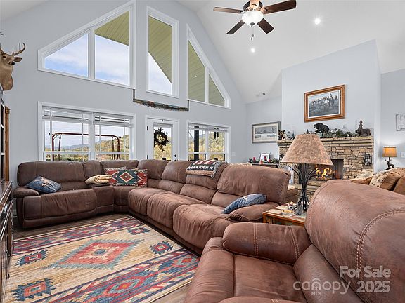 18th image of 303 Johnson Farm Rd