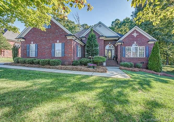 1st image of 3917 Erskine Woods Dr
