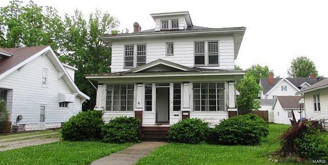 1st image of 204 Park Ave