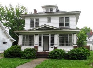 204 Park Ave, Gillespie, IL 62033